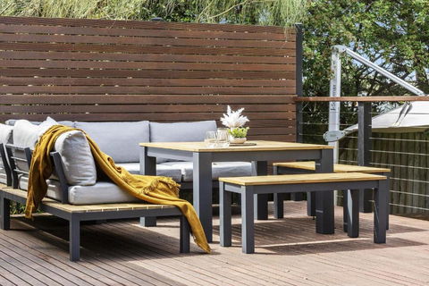 All Decked Out - Beach Retreat In Central Blairgowrie - Accommodation Fremantle 2