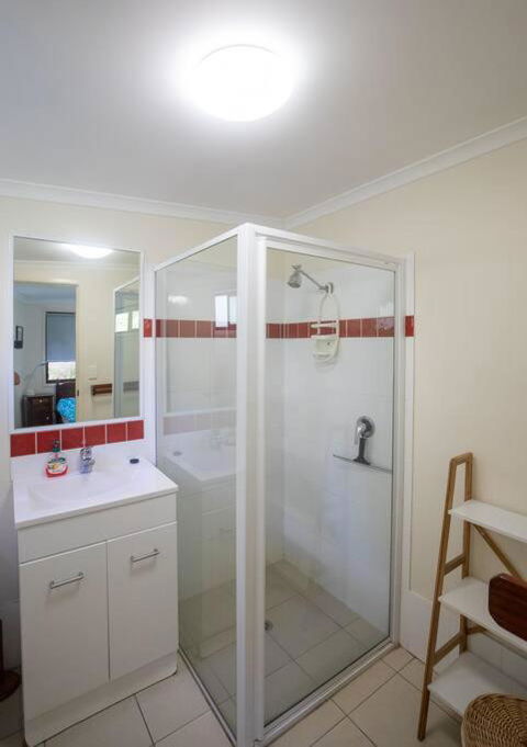 Allamanda Cottage - Close To Beach - Pet Friendly - Accommodation Fremantle 4