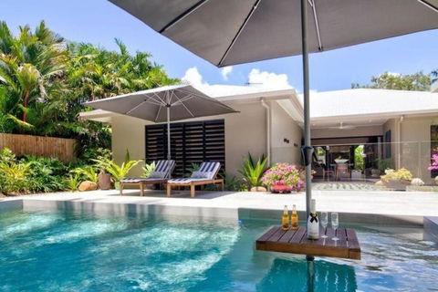 Allure - 4 Bedroom Luxury House In Port Douglas - Accommodation Fremantle 0
