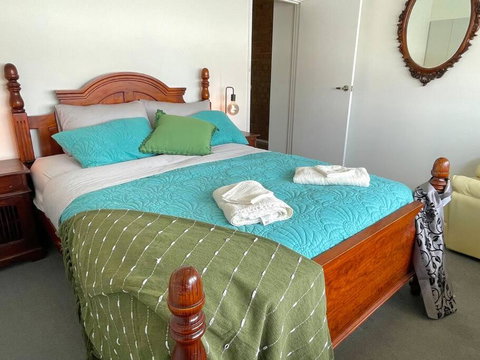 Aloha Adelaide - Accommodation Fremantle 0