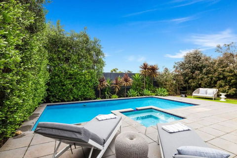 Amalfi Dream - Pool, Spa, Walk To Beach And Shops - Accommodation Fremantle 1