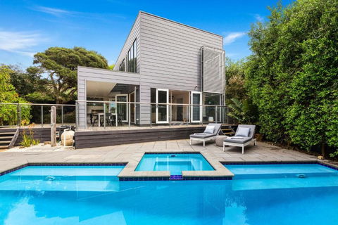 Amalfi Dream - Pool, Spa, Walk To Beach And Shops - Accommodation Fremantle 0