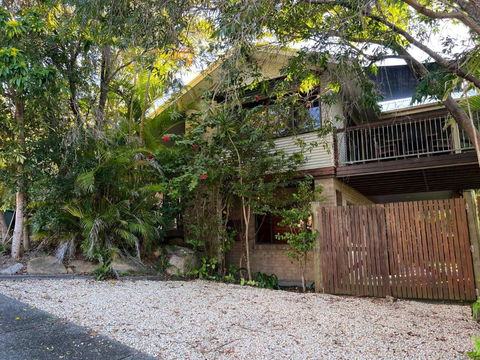 Amaroo - Bring Your Own Linen - Accommodation Fremantle 0