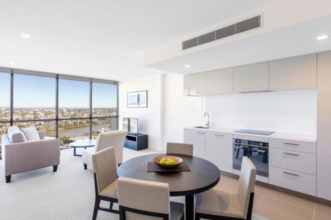 Amazing 2BR Delicate Apt, 1min To Train Station - Accommodation Fremantle 4