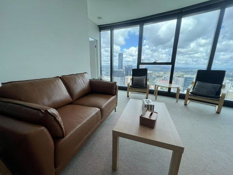 Amazing Views 60th Level Skytower 3 Bedrooms - Accommodation Fremantle 2