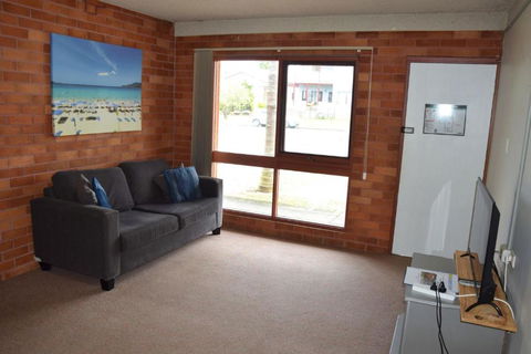 Anglers Lodge 4 - Bring Your Own Linen - Accommodation Fremantle 3