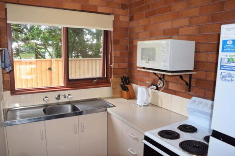Anglers Lodge 4 - Bring Your Own Linen - Accommodation Fremantle 0