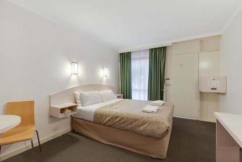 Alexander Motor Inn - Accommodation Fremantle 0
