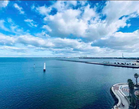 Amzing Ocean View Spacious Three Bedrooms Apartment Port Melbourne - Accommodation Fremantle 1