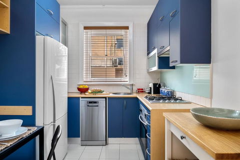 Awesome Albert Park Art Deco Gem 2 Bedroom Bevan 2 - Accommodation Fremantle 4