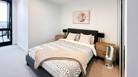 Apartment Next To Public Station, BoxHill Central, 2 Bedrooms, Free Parking And Wifi - Accommodation Fremantle 3