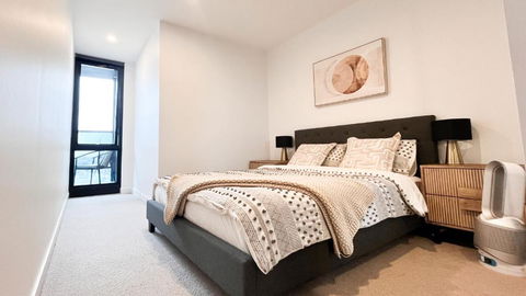 Apartment Next To Public Station, BoxHill Central, 2 Bedrooms, Free Parking And Wifi - Accommodation Fremantle 4