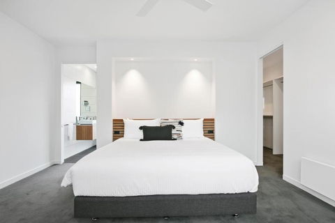 Apollo Bay Beach House - Accommodation Fremantle 3