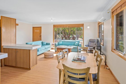 Apples - Accommodation Fremantle 2