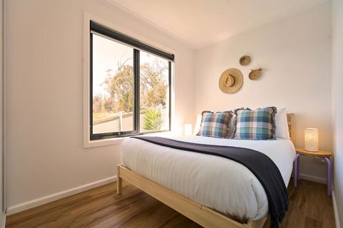 Apsley View - Accommodation Fremantle 2