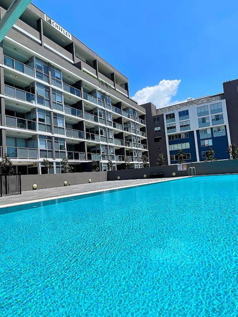 AQUA 306 POOLSIDE Luxury Apartment , Honeysuckle, NEWCASTLE FREE Parking - Accommodation Fremantle 0