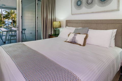 Aqua Aura - Bask In Beachfront Living - Accommodation Fremantle 2