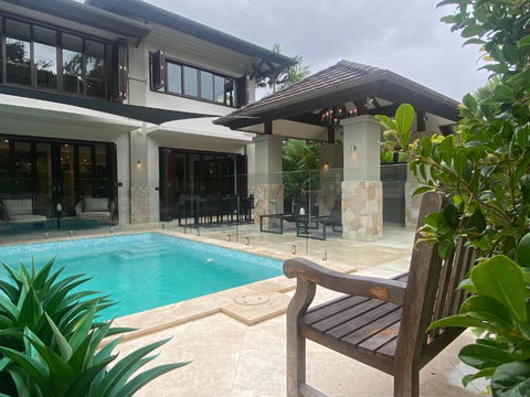 AQUA Beachfront Villa Port Douglas - Accommodation Fremantle 3