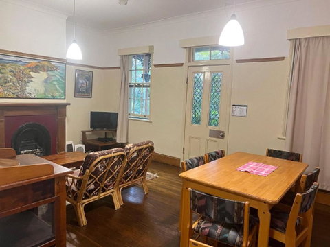 Arakoon House 2 - Bring Your Own Linen - Accommodation Fremantle 4