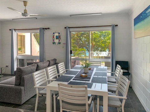 Arcadia Beach Unit 3 - Accommodation Fremantle 0