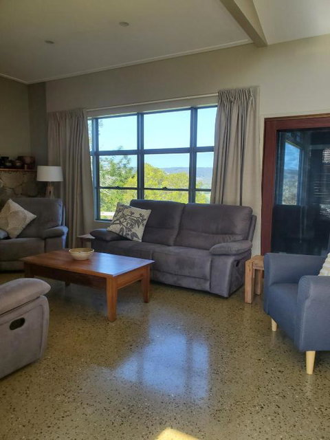 Arcadia Views - Accommodation Fremantle 2
