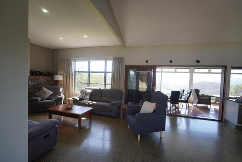 Arcadia Views - Accommodation Fremantle 3