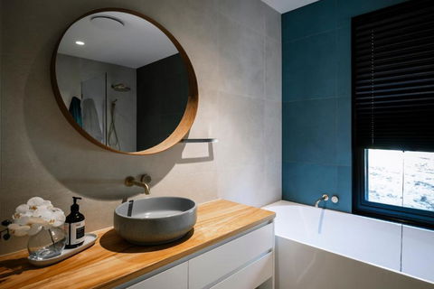 Architectural Gem In Central Red Hill - Accommodation Fremantle 3