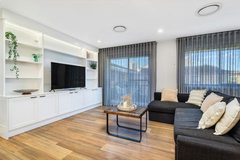 Armrick Seaside Apartments Broadbeach - Accommodation Fremantle 3