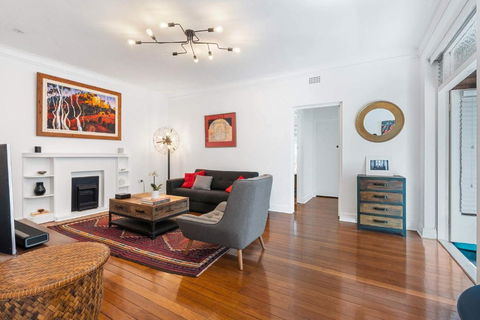 Art-Deco Gem In Midlothian Opposite Beach - Accommodation Fremantle 2