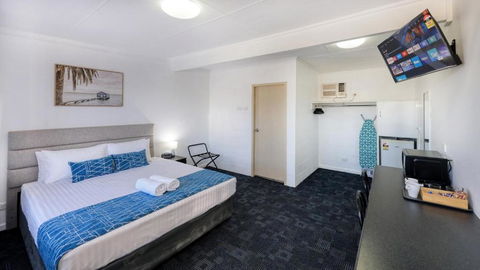 Artesian Motor Inn Under New Management RAMS Motel - Accommodation Fremantle 2
