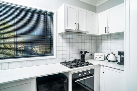Aspect 2 8 Poley Cow - Accommodation Fremantle 4