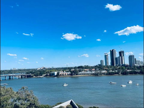 Astonishing Waterview Condo With Pool, Parking - Accommodation Fremantle 2