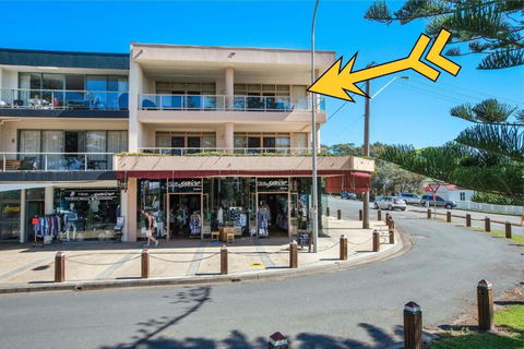 Astor Apartment 2 - Bring Your Own Linen - Accommodation Fremantle 1