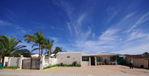 Astoria Retreat Bed & Breakfast - Accommodation Fremantle 2