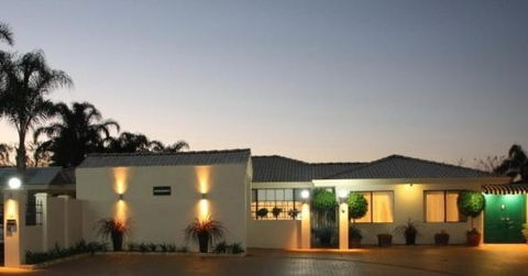 Astoria Retreat Bed & Breakfast - Accommodation Fremantle 0