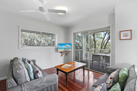 At Cylinder 1 - Accommodation Fremantle 1