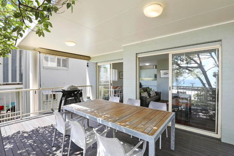 At Cylinder 1 - Accommodation Fremantle 3