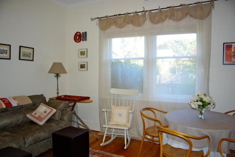 At Eleven - La Petite Maison - Accommodation Fremantle 3