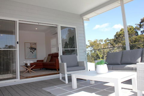 Ayada Villa - Pet Friendly - 1 Min To Beach - Accommodation Fremantle 2