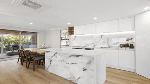 Azure - Accommodation Fremantle 2