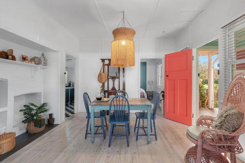 Atlantis Retro Beachside Couples Retreat - Accommodation Fremantle 4