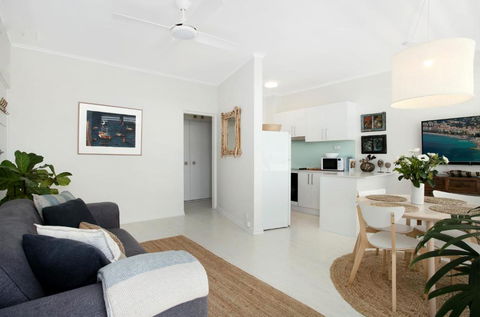 Avalon Beachside Apartment - Accommodation Fremantle 1