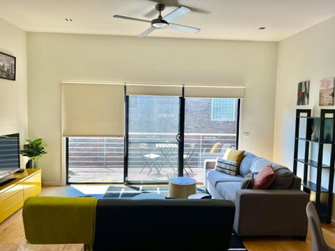 Ascot Vale - Lovely 2 Bedroom Townhouse Close To Everything! - Accommodation Fremantle 1