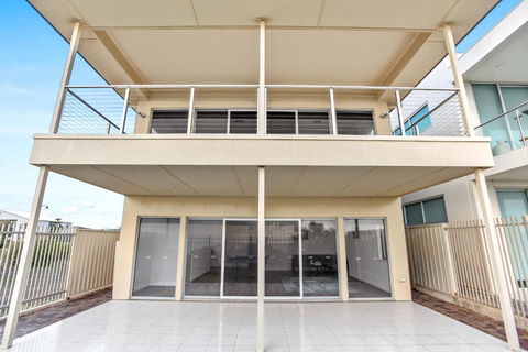 Avaya Sellicks Beachfront Getaway- Wifi - Accommodation Fremantle 3