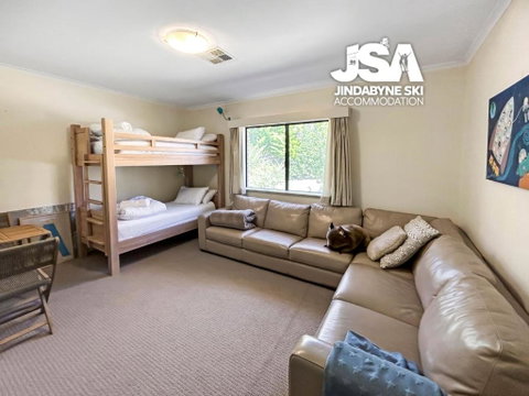 Avalon - Accommodation Fremantle 4
