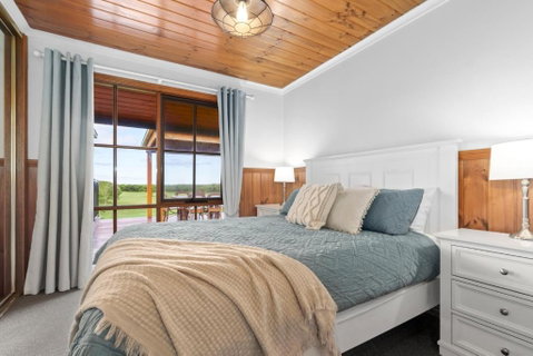 Apollo Bay Cottages- Wild Dog - Accommodation Fremantle 1