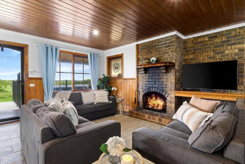 Apollo Bay Cottages- Wild Dog - Accommodation Fremantle 3