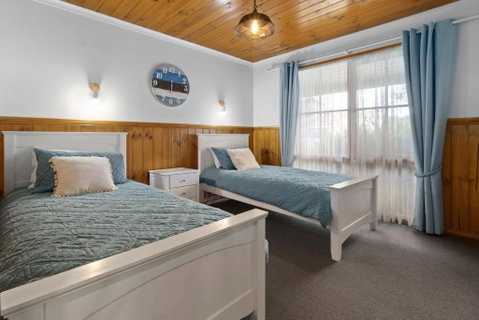Apollo Bay Cottages- Wild Dog - Accommodation Fremantle 4
