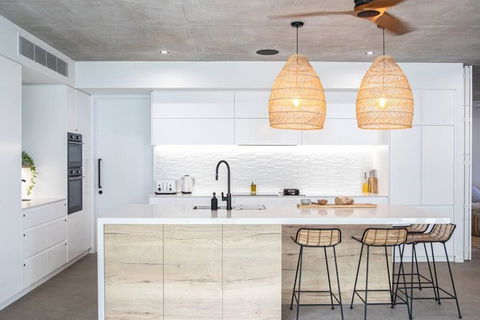 Azure Port Douglas - Luxurious & Modern - Accommodation Fremantle 1
