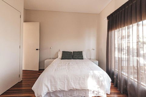 BAY PROPERTIES . The Big Chill - Accommodation Fremantle 4